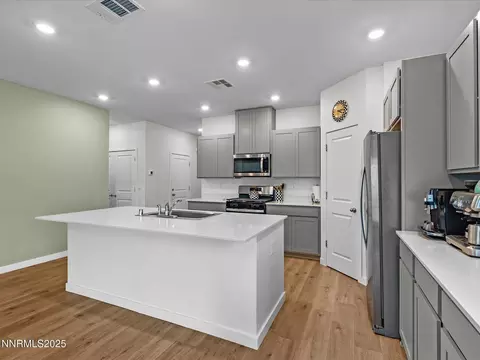 706 Ruby Valley Ct, Dayton, NV 89403 photo 15