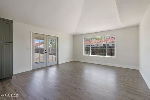 Living - 684 Carson River Dr, Fallon, NV 89406 photo 10 of 11