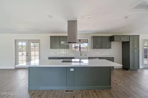 Kitchen - 684 Carson River Dr, Fallon, NV 89406 photo 4 of 6