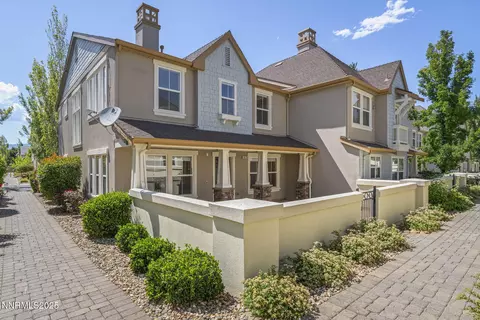 1672 Spring Hill Dr, Reno, NV 89523