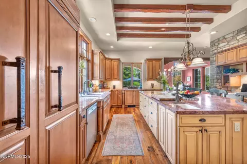 Kitchen - 186 Carleton Ct, Reno, NV 89511 photo 8 of 8
