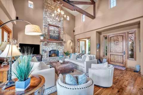 Living - 186 Carleton Ct, Reno, NV 89511 photo 3 of 4