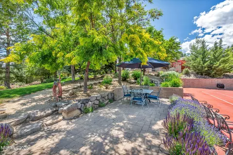 Exterior - 186 Carleton Ct, Reno, NV 89511 photo 19 of 32