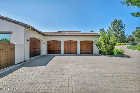 Exterior - 186 Carleton Ct, Reno, NV 89511 photo 22 of 32