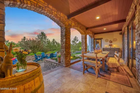 Exterior - 186 Carleton Ct, Reno, NV 89511 photo 30 of 32