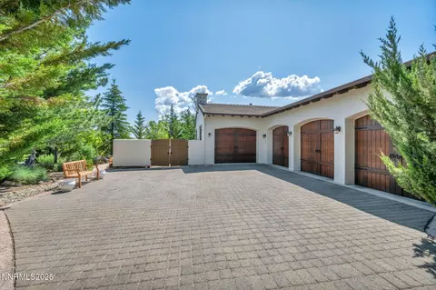 Exterior - 186 Carleton Ct, Reno, NV 89511 photo 23 of 32