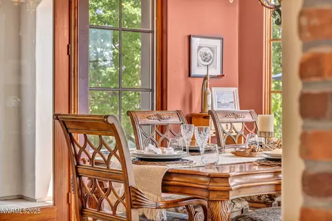 Dining - 186 Carleton Ct, Reno, NV 89511 photo 4 of 6
