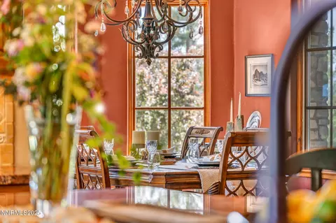 Dining - 186 Carleton Ct, Reno, NV 89511 photo 5 of 6