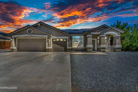 1048 Brierwood Ln, Fernley, NV 89408