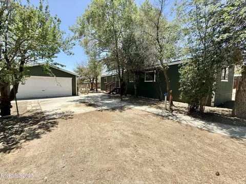 5353 Slope Dr, Sun Valley, NV 89433