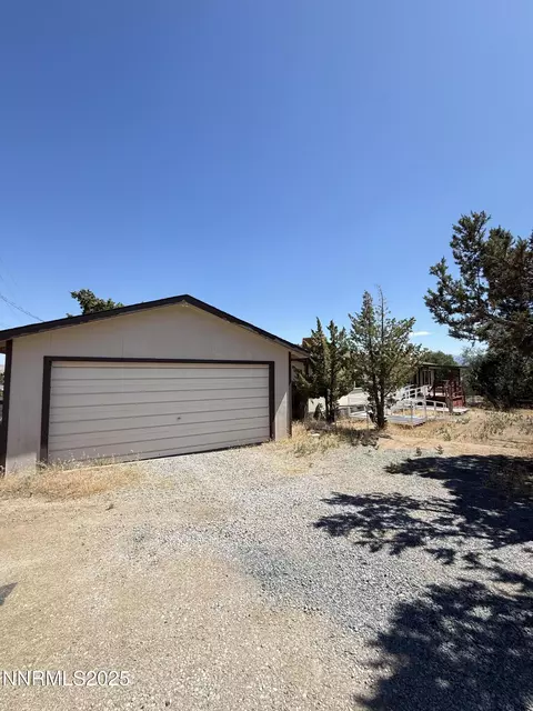 6039 Warm Springs Dr, Sun Valley, NV 89433