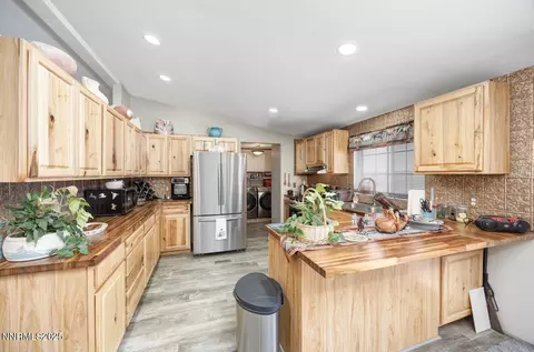 Kitchen - 6297 Cox Rd, Fallon, NV 89406 photo 1 of 2