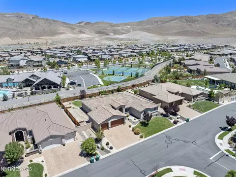 View/Area - 2725 Foxhunter Ln, Reno, NV 89521 photo 4 of 11