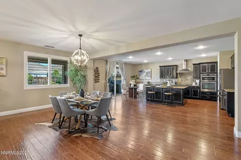 Dining - 2725 Foxhunter Ln, Reno, NV 89521 photo 6 of 8