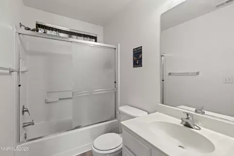 Bath - 18201 Silverleaf Ct, Reno, NV 89508 photo 2 of 2