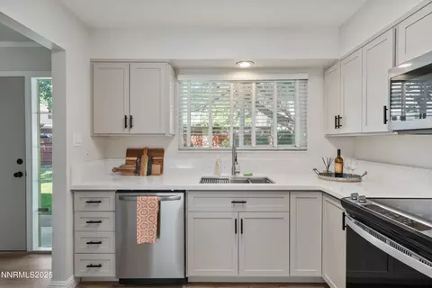 268 E Smithridge Park, Reno, NV 89502