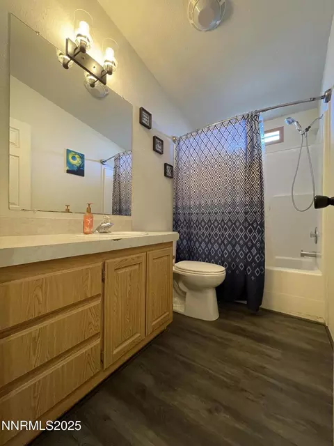 Bath - 2405 Silas St, Fallon, NV 89406 photo 3 of 3
