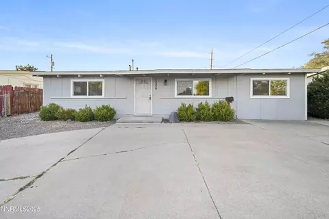 1006 Greenbrae Dr, Sparks, NV 89431