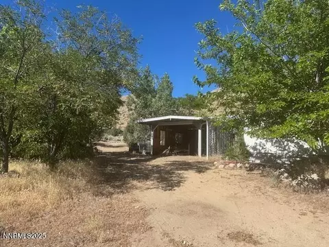 147 Shetler Dr, Coleville, CA 96107 photo 2