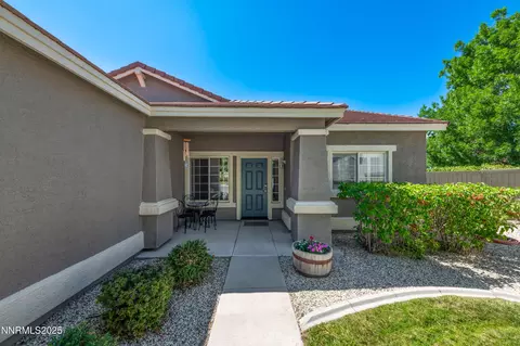 9578 Rusty Nail Ct, Reno, NV 89521 photo 4