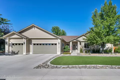 1466 Cardiff Dr, Gardnerville, NV 89410