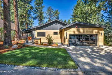 116 Cypress Way, Stateline, NV 89449