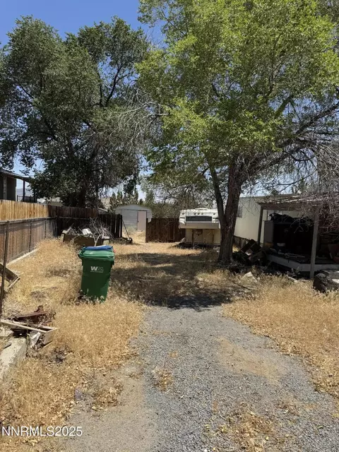 6310 Leon Dr, Sun Valley, NV 89433