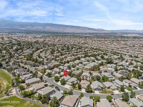 View/Area - 10095 Cascade Falls Dr, Reno, NV 89521 photo 10 of 13