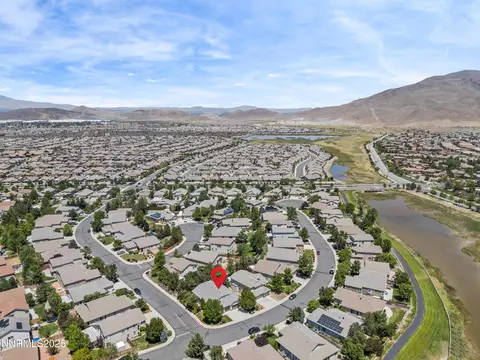 View/Area - 10095 Cascade Falls Dr, Reno, NV 89521 photo 9 of 13