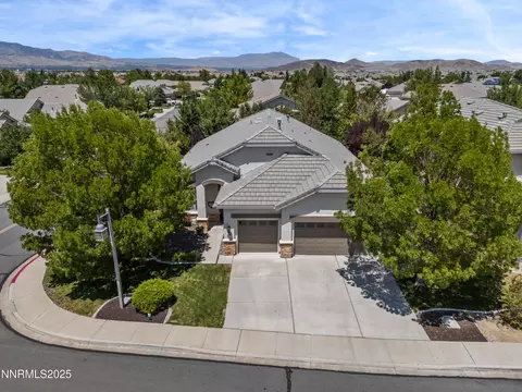View/Area - 10095 Cascade Falls Dr, Reno, NV 89521 photo 2 of 13