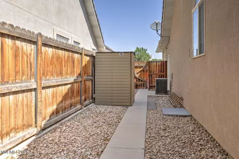 Exterior - 929 Conifer Dr, Fallon, NV 89406 photo 4 of 5