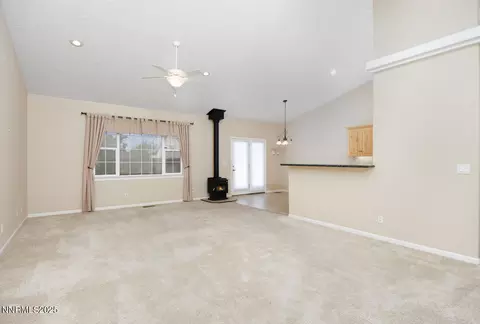 Living - 929 Conifer Dr, Fallon, NV 89406 photo 2 of 2