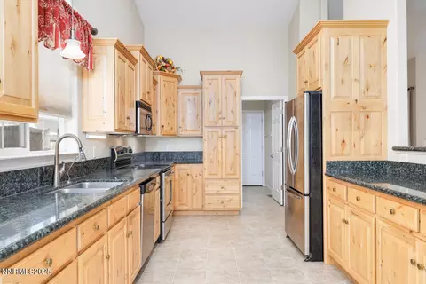 Kitchen - 929 Conifer Dr, Fallon, NV 89406 photo 3 of 3