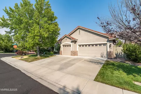 10600 Blue Moon Ct, Reno, NV 89521