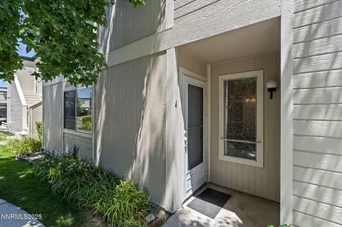 2511 Sycamore Glen Dr #4, Sparks, NV 89434