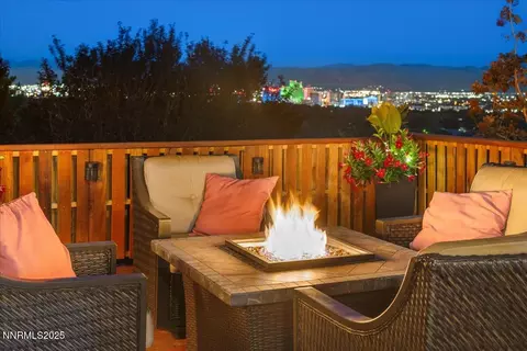 2980 Hacienda Dr, Reno, NV 89503