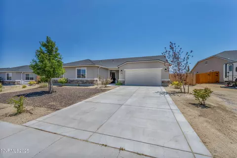 251 Snow Ln, Dayton, NV 89403