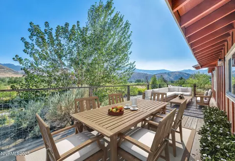 547 N River Ln, Coleville, CA 96107