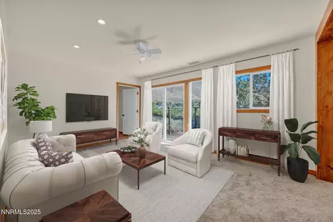 Living - 547 N River Ln, Coleville, CA 96107 photo 1 of 1