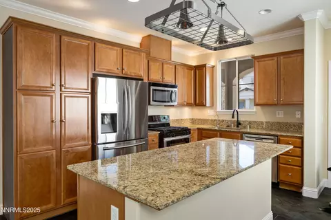 1940 Bears Ranch Dr, Reno, NV 89521 photo 5