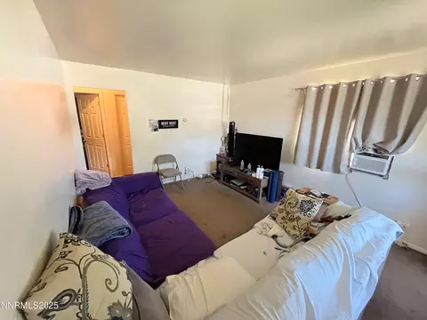 Living - 985 E Taylor St, Reno, NV 89502 photo 1 of 2