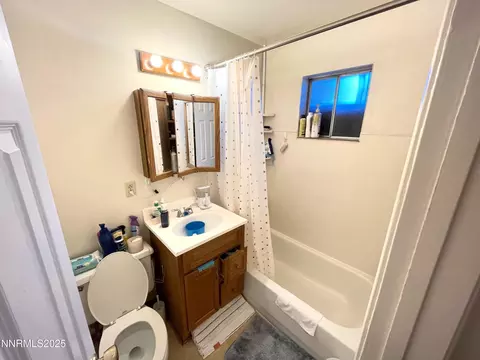 Bath - 985 E Taylor St, Reno, NV 89502 photo 1 of 2