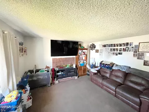 Living - 905 E Taylor St, Reno, NV 89502 photo 2 of 2
