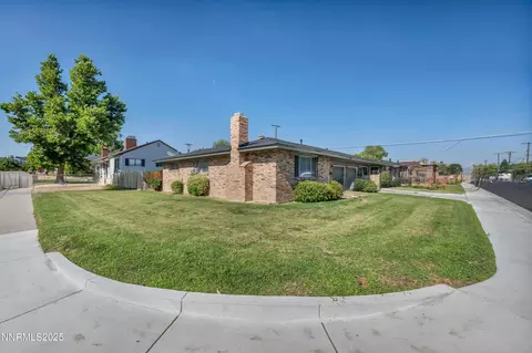 Exterior - 905 E Taylor St, Reno, NV 89502 photo 1 of 2