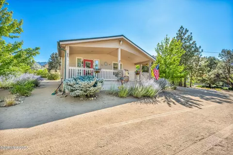 91 Shetler Dr, Coleville, CA 96107 photo 3