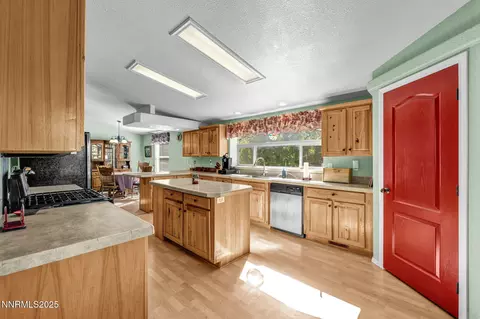 91 Shetler Dr, Coleville, CA 96107 photo 13