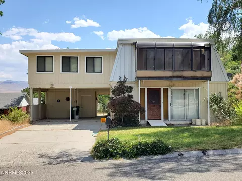 15 Sunnyside Ave, Winnemucca, NV 89445