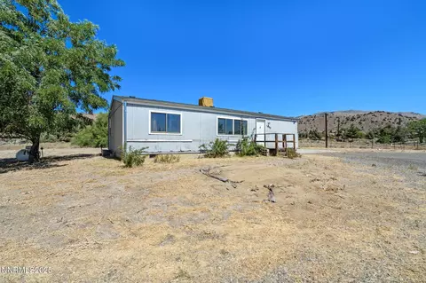 1490 Sandstone Dr, Topaz Ranch Estates, NV 89444