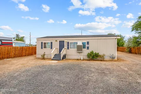 2975 Winnemucca St, Silver Springs, NV 89429
