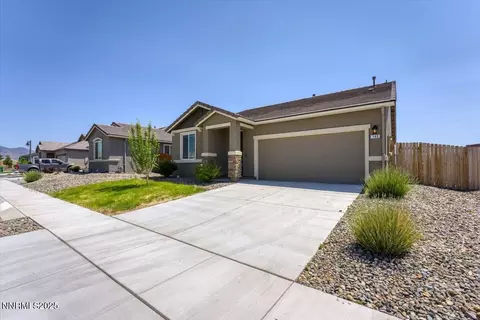 140 Cosser St, Dayton, NV 89403